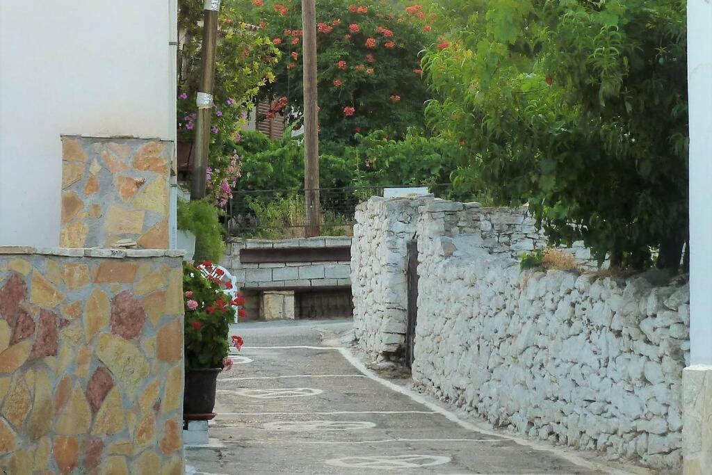 Traditional Stone House At Great Location Apartment Koroni  Luaran gambar